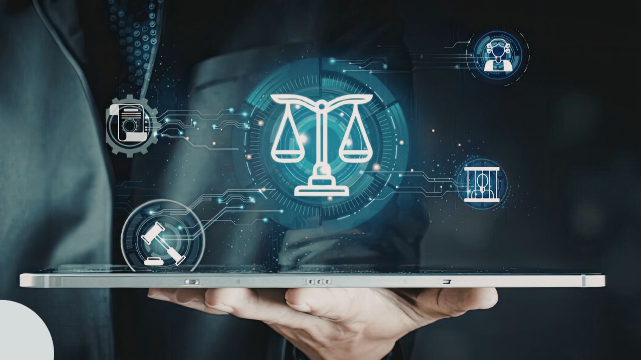 Equipe de marketing digital em reunião estratégica